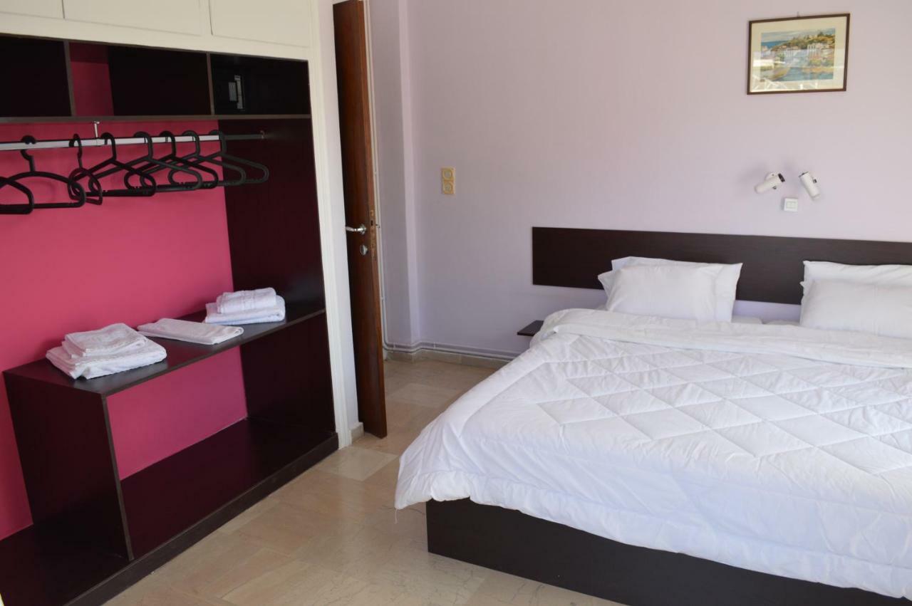 Dimitropoulos Apartment *